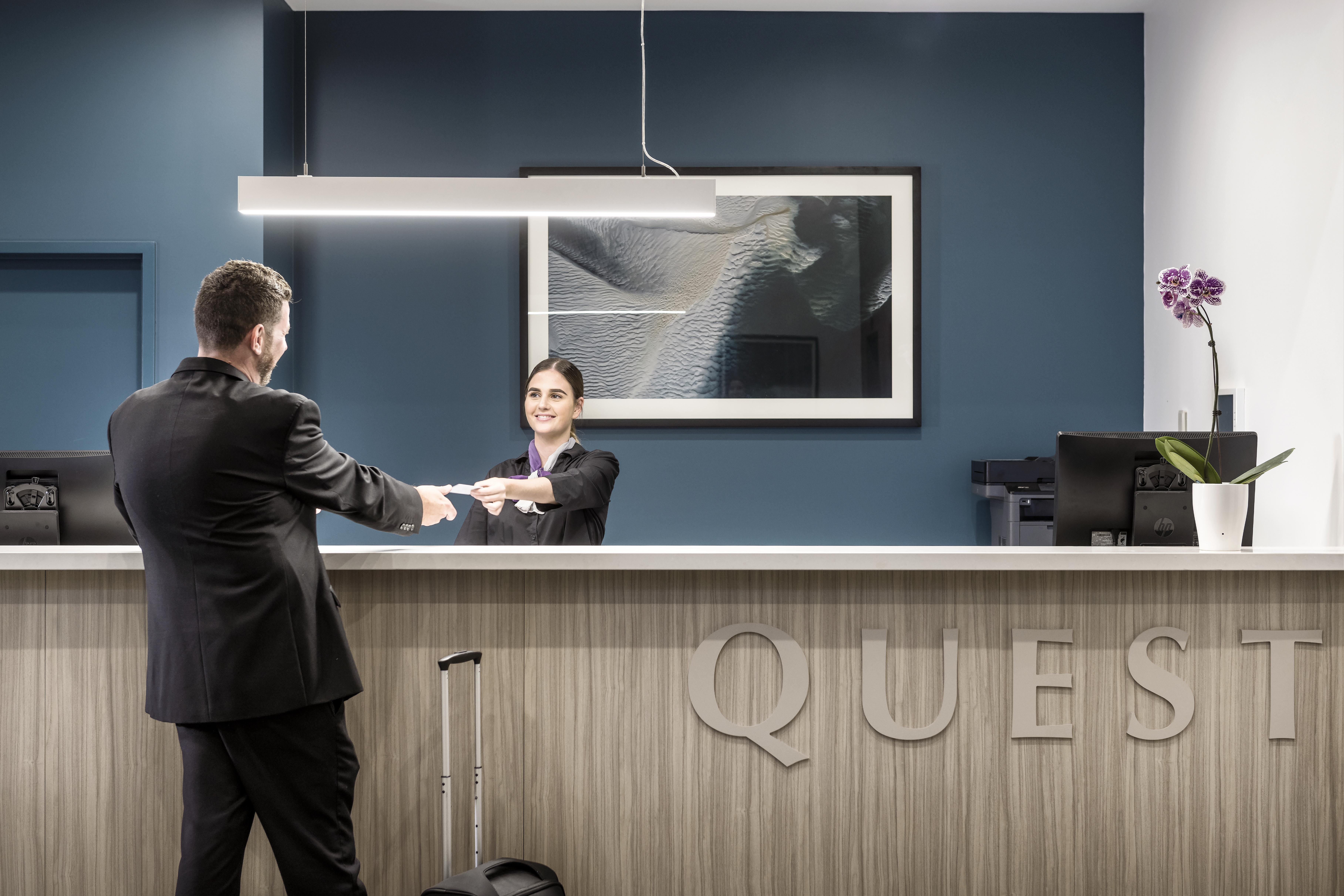 Quest Midland Aparthotel Exterior photo
